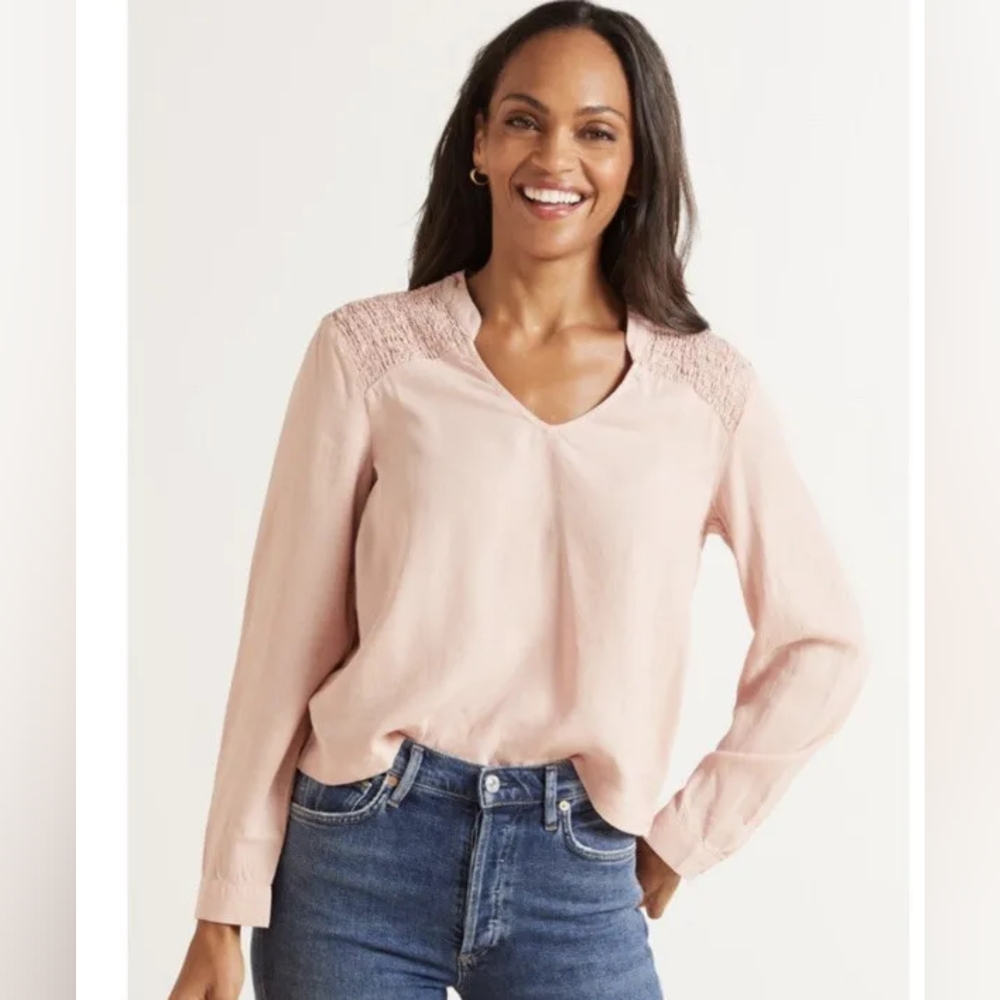 Cloth & Stone Smocked V-Neck Longsleeve Blouse